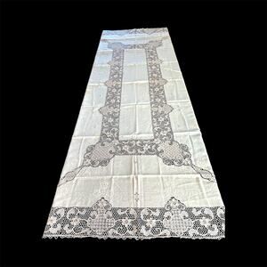 Fine Vintage Italian Linen Needlelace Tablecloth 118 × 65” Ecru Embroidered Rare